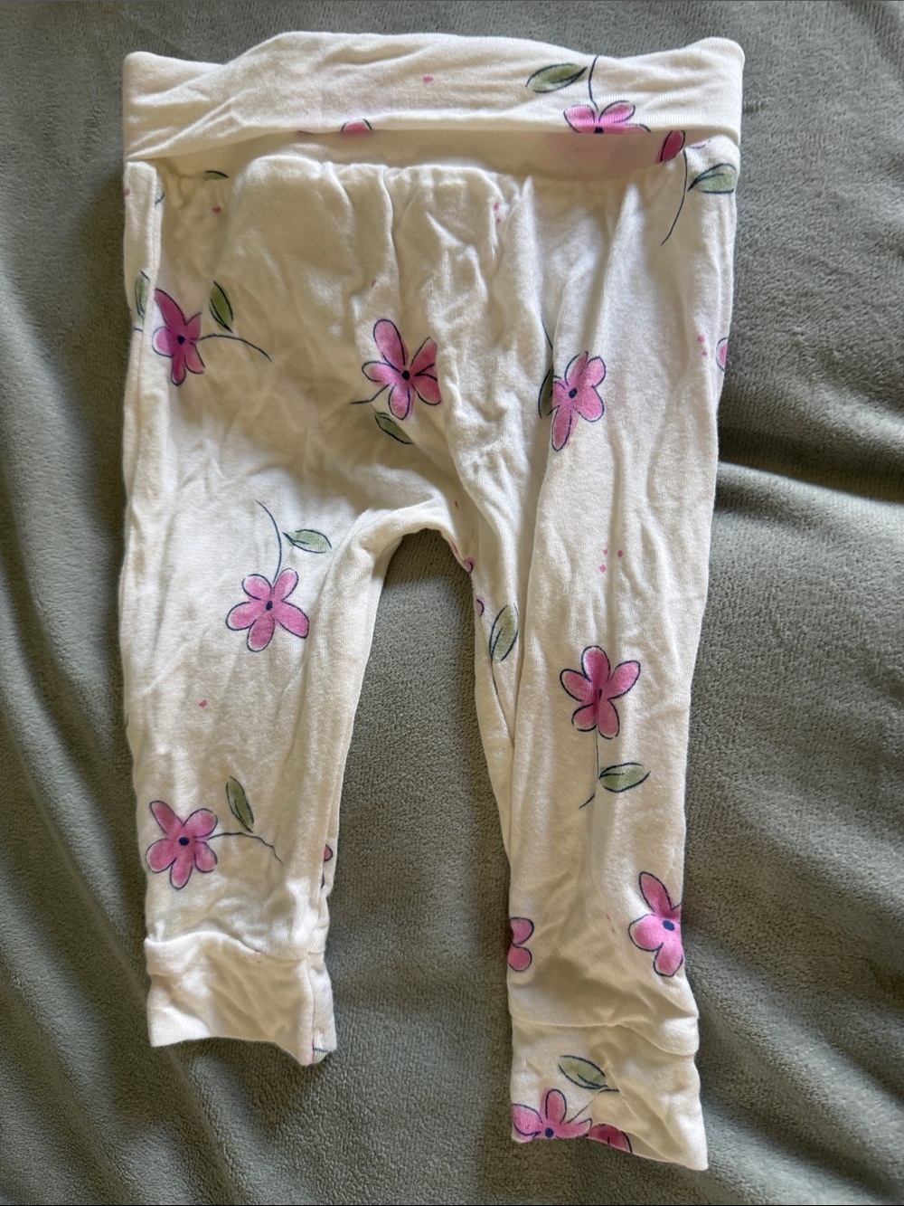 Carter's White outfit with Pink Floral Print - Picture 4 of 7